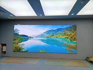 इनडोर एलईडी विज्ञापन डिस्प्ले 1500cd चमक और लोहे/डाय-कास्टिंग एल्यूमीनियम कैबिनेट सामग्री